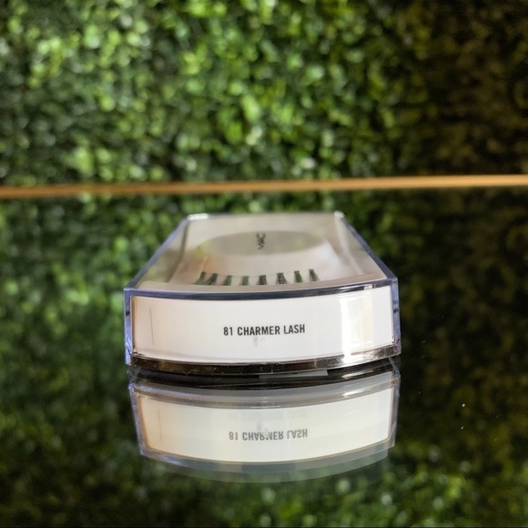 M·A·C Cosmetics Charmer Lash 81 | NEW | Lashes MAC 81 Lash | Natural - Picture 8 of 10